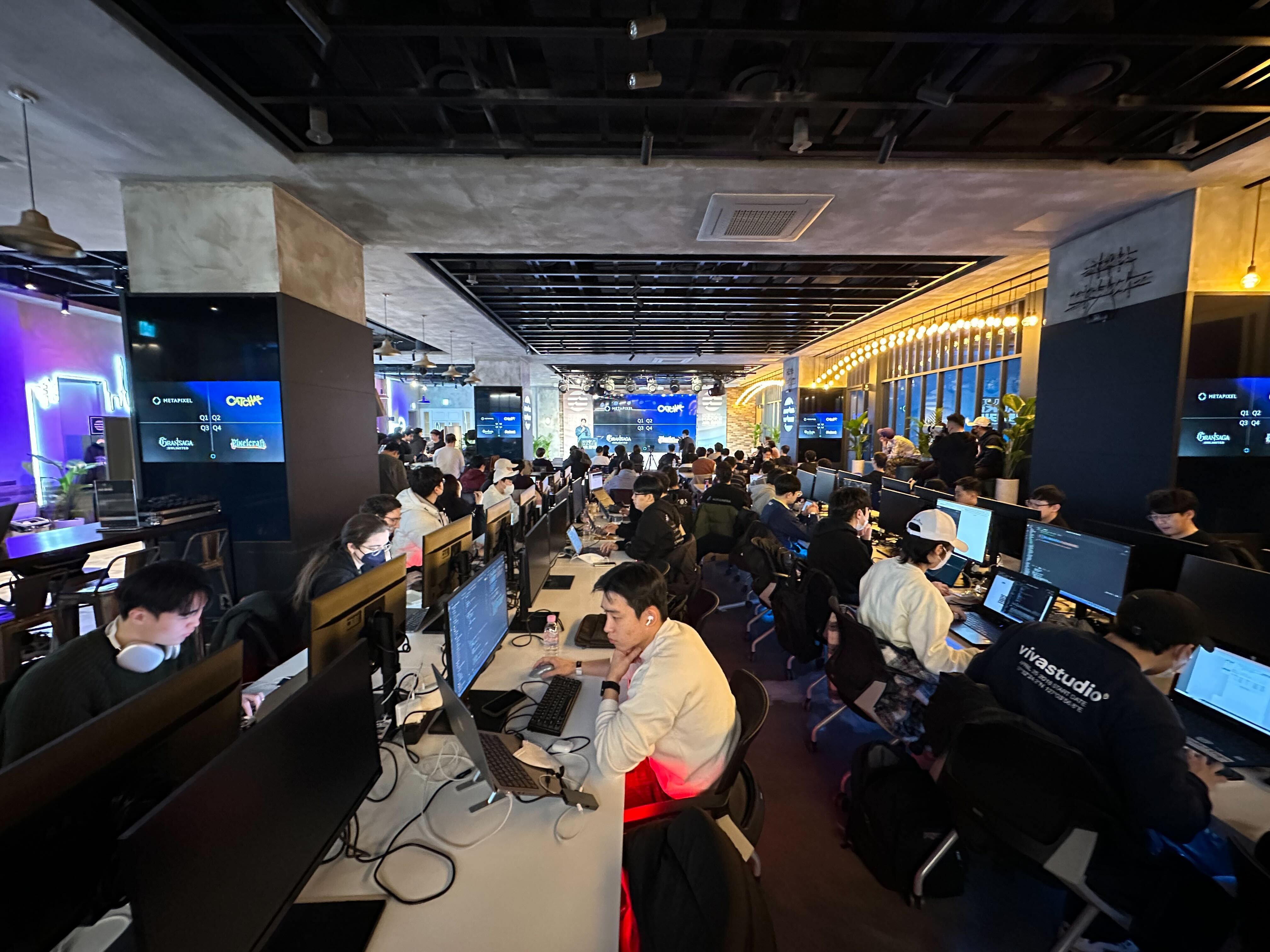 Aptos Seoul Hack 2023 event in Seoul, South Korea with participants engaging in the hackaton